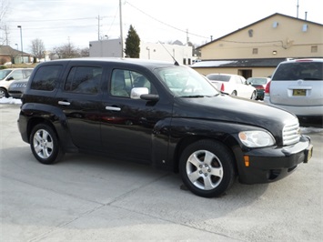 2006 Chevrolet HHR LT   - Photo 1 - Cincinnati, OH 45255