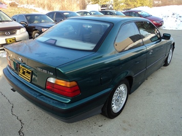 1993 BMW 318IS   - Photo 6 - Cincinnati, OH 45255