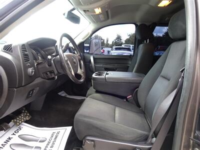 2013 Chevrolet Silverado 2500HD LT  6.0L V8 4X4 - Photo 11 - Cincinnati, OH 45255