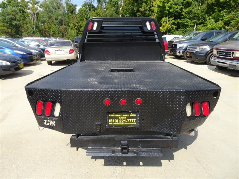 2015 Ford F-250 Super Duty XL   - Photo 9 - Cincinnati, OH 45255