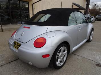 2004 Volkswagen New Beetle GLS   - Photo 5 - Cincinnati, OH 45255