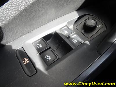 2019 Volkswagen Jetta SE   - Photo 21 - Cincinnati, OH 45255