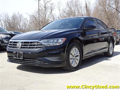 2019 Volkswagen Jetta SE   - Photo 3 - Cincinnati, OH 45255