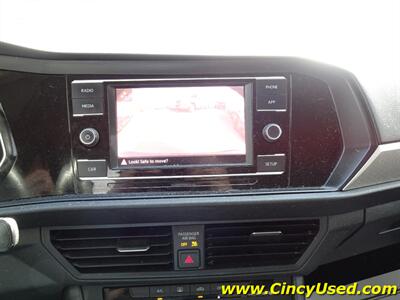 2019 Volkswagen Jetta SE   - Photo 18 - Cincinnati, OH 45255