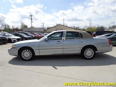 2005 Lincoln Town Car Signature Limited   - Photo 6 - Cincinnati, OH 45255