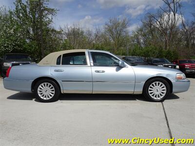 2005 Lincoln Town Car Signature Limited   - Photo 5 - Cincinnati, OH 45255