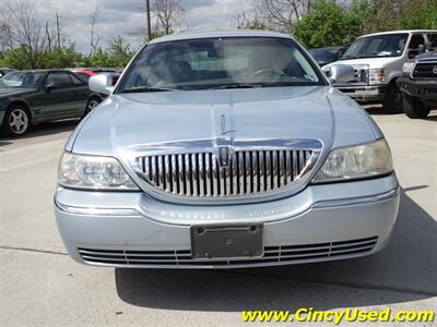 2005 Lincoln Town Car Signature Limited   - Photo 2 - Cincinnati, OH 45255