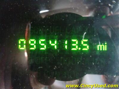 2005 Lincoln Town Car Signature Limited   - Photo 23 - Cincinnati, OH 45255