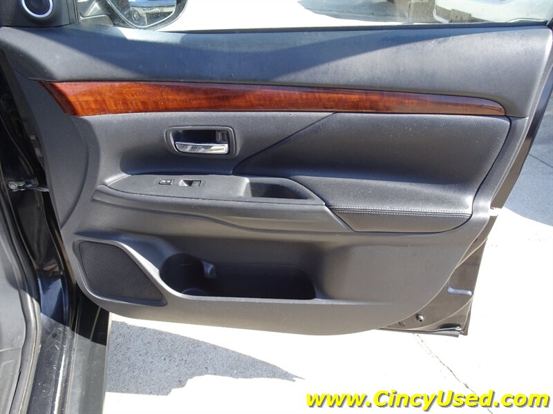 2015 Mitsubishi Outlander GT - Photo 27 - Cincinnati, OH 45255