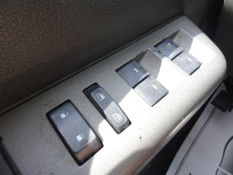 2012 Ford F-350 Super Duty XL 6.7L Powerstroke V8 4X4 - Photo 26 - Cincinnati, OH 45255