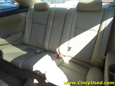 2004 Toyota Camry Solara SLE V6 - Photo 12 - Cincinnati, OH 45255