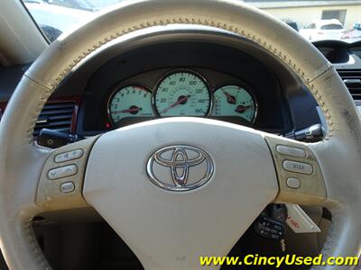 2004 Toyota Camry Solara SLE V6 - Photo 19 - Cincinnati, OH 45255