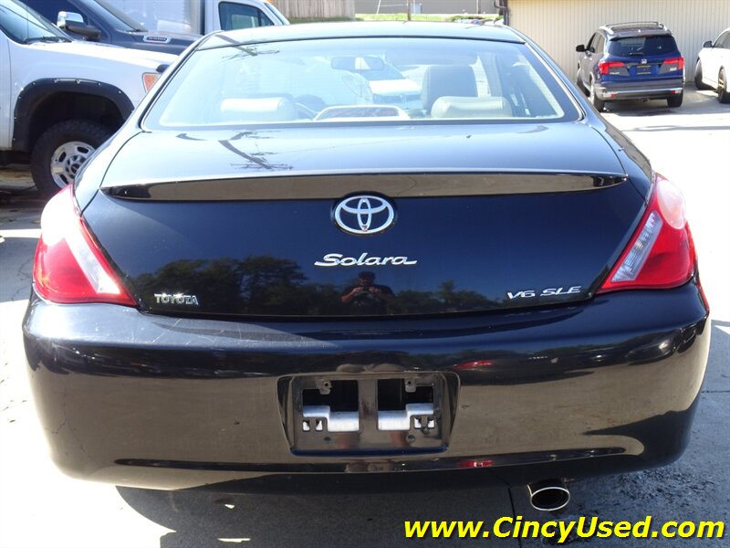 2004 Toyota Camry Solara SLE V6 - Photo 7 - Cincinnati, OH 45255