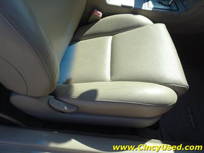 2004 Toyota Camry Solara SLE V6 - Photo 28 - Cincinnati, OH 45255