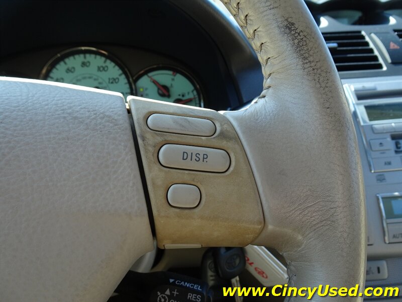 2004 Toyota Camry Solara SLE V6 - Photo 21 - Cincinnati, OH 45255