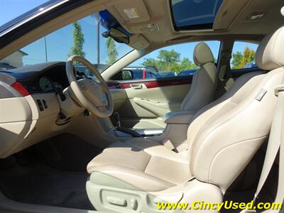 2004 Toyota Camry Solara SLE V6 - Photo 10 - Cincinnati, OH 45255