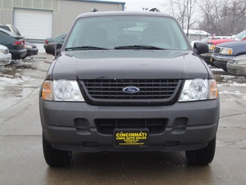 2004 Ford Explorer XLS   - Photo 2 - Cincinnati, OH 45255