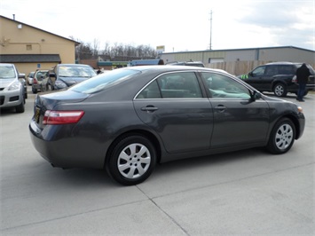 2007 Toyota Camry XLE   - Photo 6 - Cincinnati, OH 45255