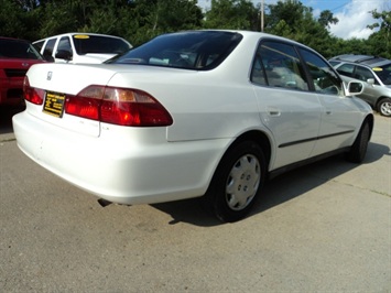 2000 Honda Accord LX   - Photo 13 - Cincinnati, OH 45255