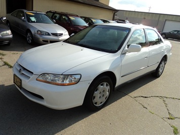 2000 Honda Accord LX   - Photo 3 - Cincinnati, OH 45255