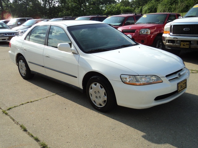 2000 Honda Accord LX for sale in Cincinnati, OH