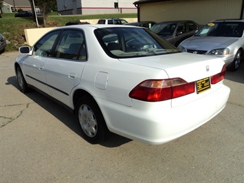 2000 Honda Accord LX   - Photo 4 - Cincinnati, OH 45255