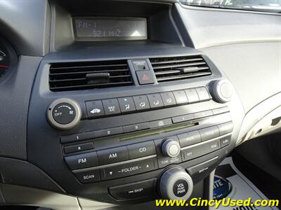 2009 Honda Accord LX   - Photo 14 - Cincinnati, OH 45255