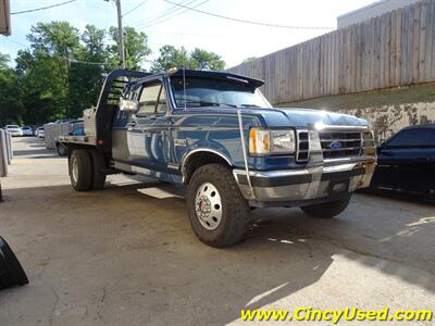 1990 Ford F-250 XL   - Photo 2 - Cincinnati, OH 45255