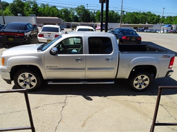 2011 GMC Sierra 1500 SLE   - Photo 10 - Cincinnati, OH 45255