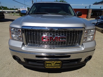 2011 GMC Sierra 1500 SLE   - Photo 2 - Cincinnati, OH 45255