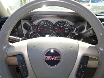 2011 GMC Sierra 1500 SLE   - Photo 15 - Cincinnati, OH 45255