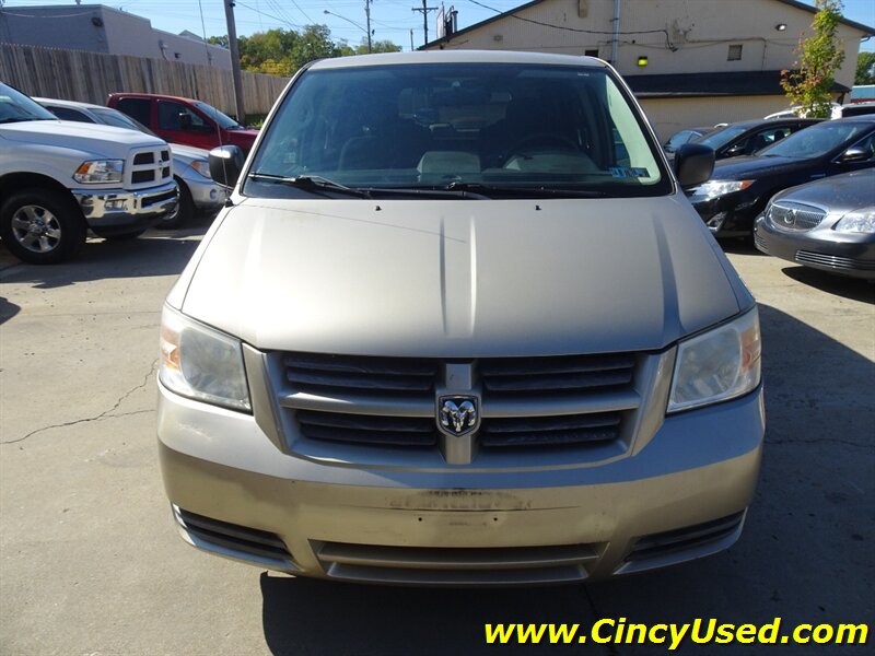 2009 Dodge Grand Caravan SE Wheelchair/Handicap Accessible 3.3L V6 FWD - Photo 2 - Cincinnati, OH 45255