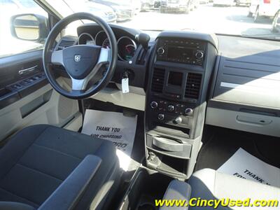 2009 Dodge Grand Caravan SE Wheelchair/Handicap Accessible 3.3L V6 FWD - Photo 15 - Cincinnati, OH 45255