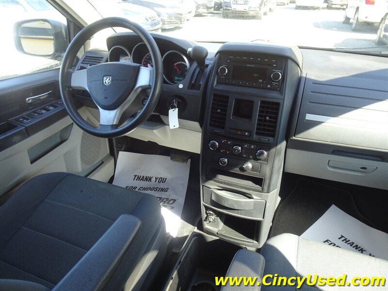 2009 Dodge Grand Caravan SE Wheelchair/Handicap Accessible 3.3L V6 FWD - Photo 15 - Cincinnati, OH 45255