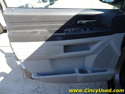 2009 Dodge Grand Caravan SE Wheelchair/Handicap Accessible 3.3L V6 FWD - Photo 29 - Cincinnati, OH 45255