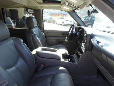 2006 Chevrolet Suburban Z71 1500   - Photo 10 - Cincinnati, OH 45255