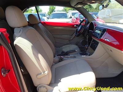 2013 Volkswagen Beetle-Classic 2.5L PZEV - Photo 12 - Cincinnati, OH 45255