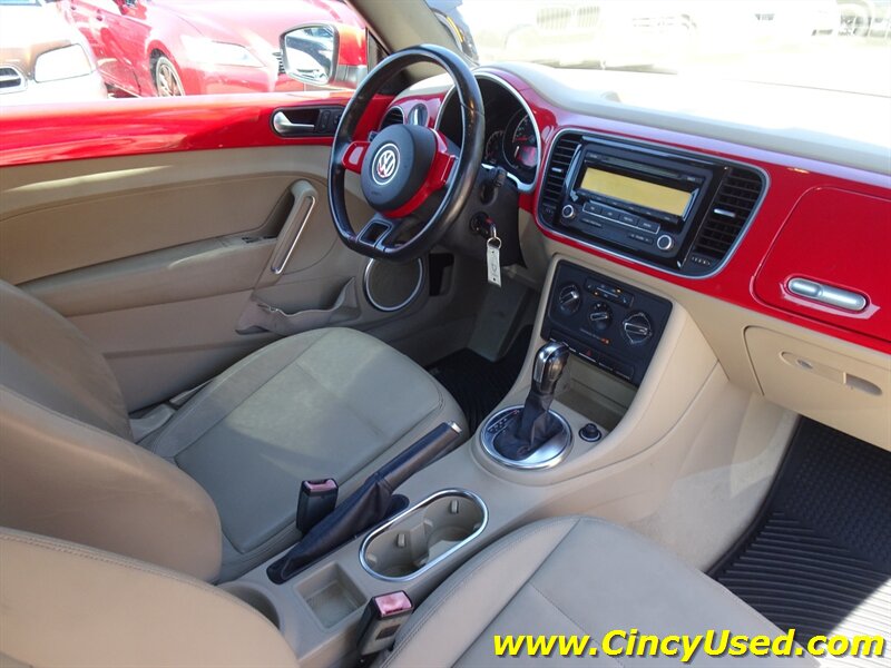 2013 Volkswagen Beetle-Classic 2.5L PZEV - Photo 13 - Cincinnati, OH 45255