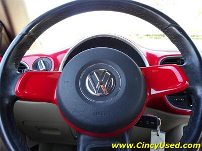 2013 Volkswagen Beetle-Classic 2.5L PZEV - Photo 18 - Cincinnati, OH 45255