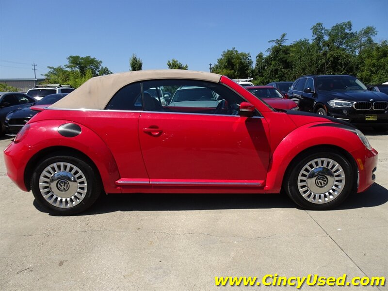 2013 Volkswagen Beetle-Classic 2.5L PZEV - Photo 5 - Cincinnati, OH 45255
