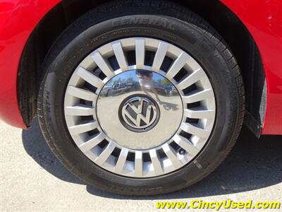 2013 Volkswagen Beetle-Classic 2.5L PZEV - Photo 26 - Cincinnati, OH 45255