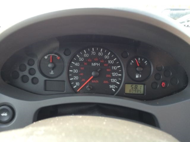 2005 Ford Focus ZX4 SE   - Photo 19 - Cincinnati, OH 45255