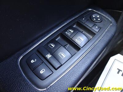 2012 Dodge Charger SXT Plus   - Photo 24 - Cincinnati, OH 45255