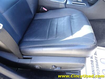 2012 Dodge Charger SXT Plus   - Photo 26 - Cincinnati, OH 45255