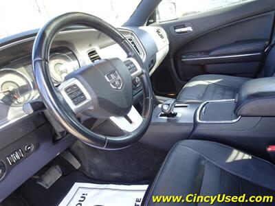 2012 Dodge Charger SXT Plus   - Photo 12 - Cincinnati, OH 45255