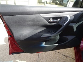 2015 Nissan Altima 2.5 SL   - Photo 43 - Cincinnati, OH 45255