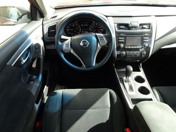 2015 Nissan Altima 2.5 SL   - Photo 46 - Cincinnati, OH 45255