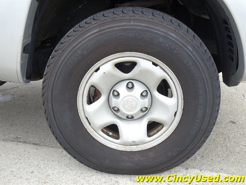 2010 Toyota Tacoma - Photo 4 - Cincinnati, OH 45255
