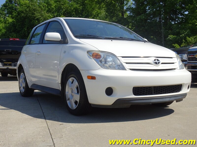 2005 Scion xA - Photo 4 - Cincinnati, OH 45255