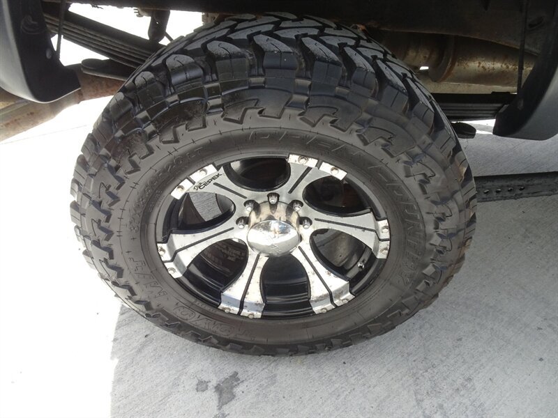 2005 GMC Sierra 2500HD SLE   - Photo 30 - Cincinnati, OH 45255